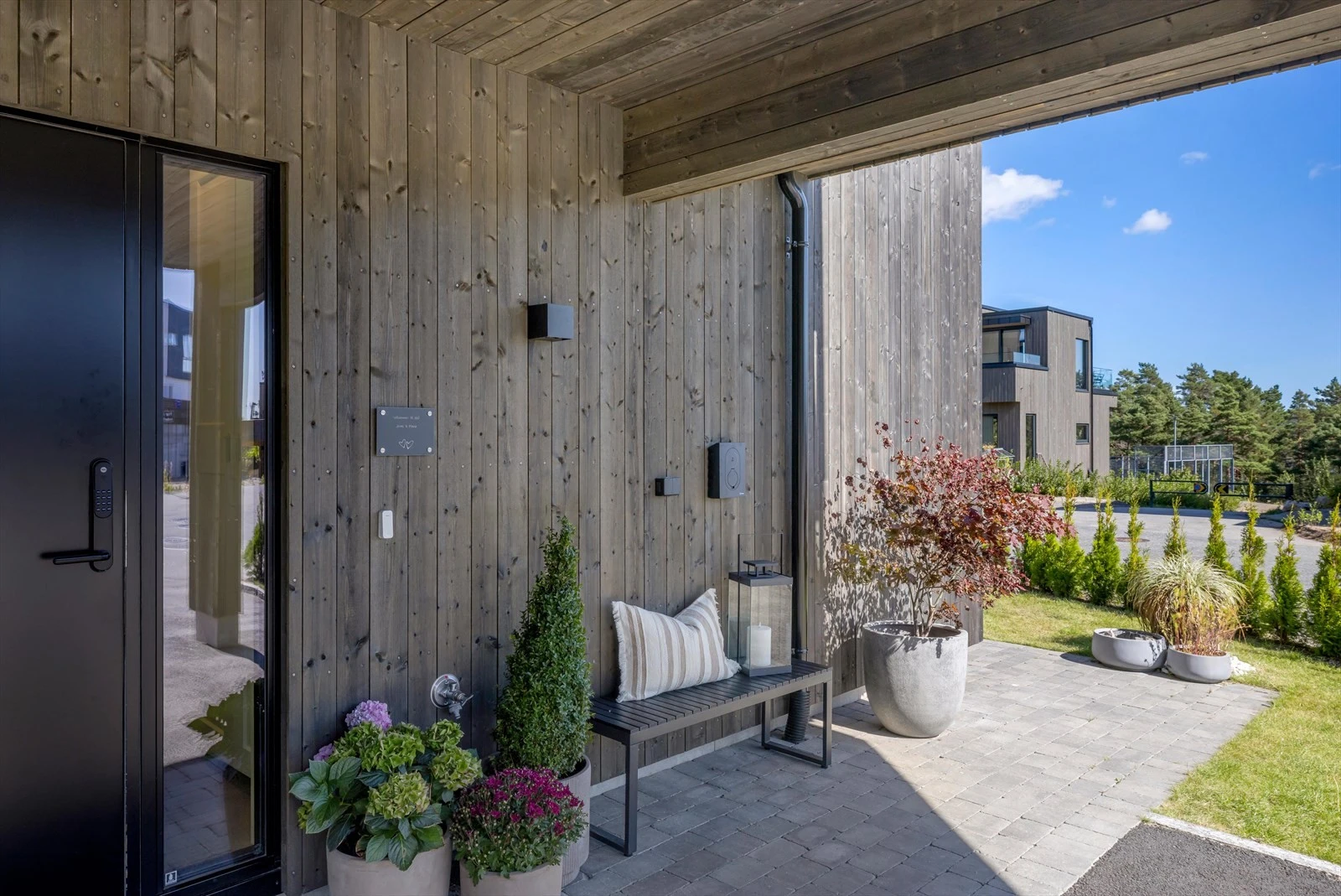 Flott opparbeidet inngangsparti. Galleribilde