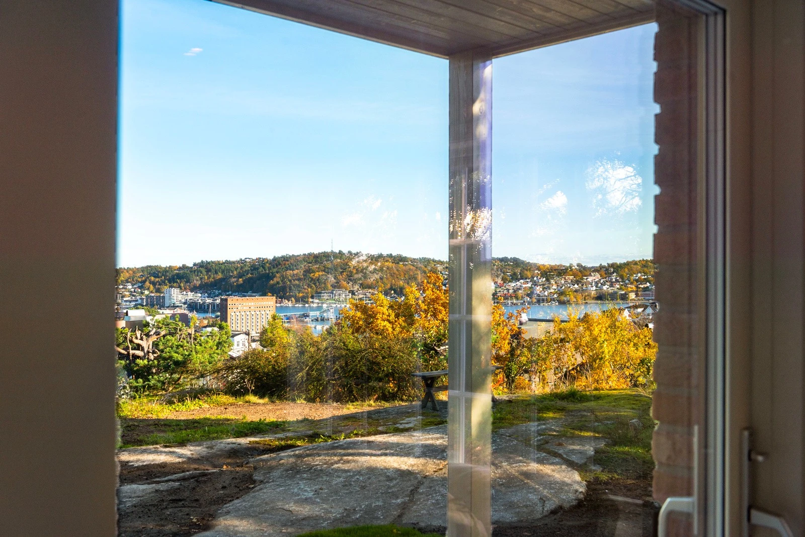 Denne stuen er den ultimate plassen for nyttårsaften, med en fantastisk utsikt over byen! Galleribilde