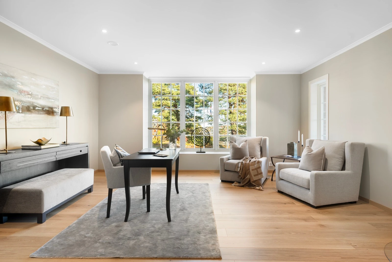 Denne boligen gir deg fleksibilitet til å velge mellom et stort hovedsoverom eller praktisk kontor/ekstra stue Galleribilde