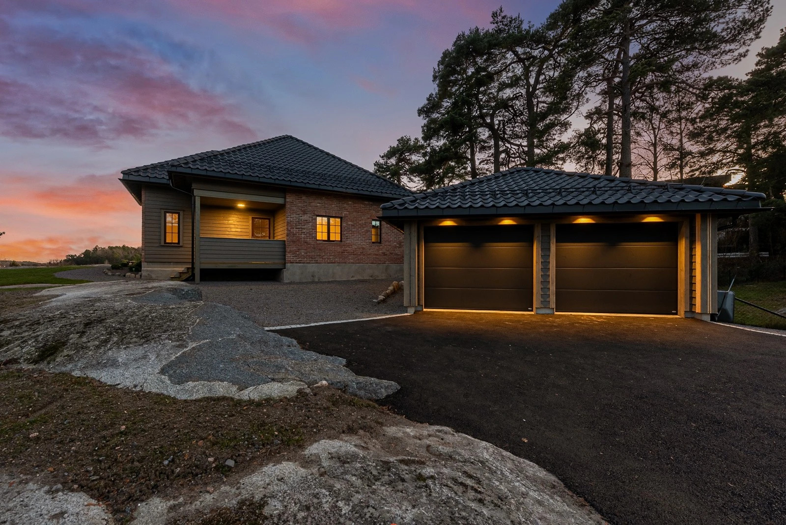 Hauanveien by night Galleribilde