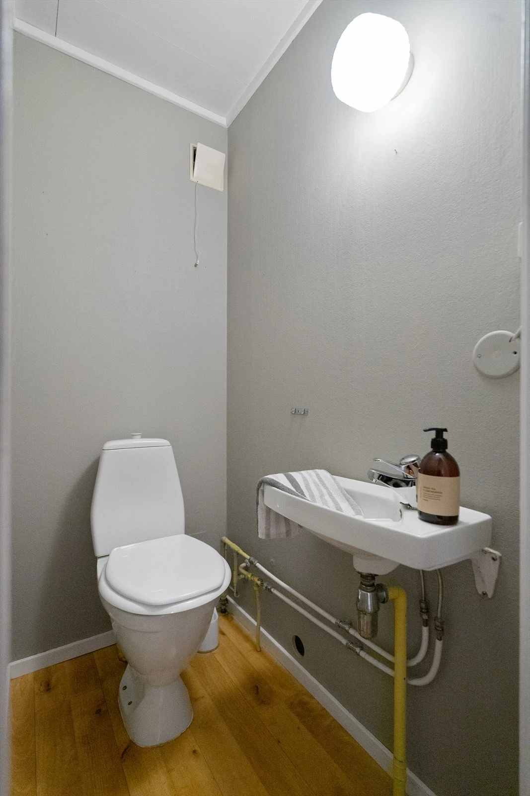 Toalettrom Galleribilde