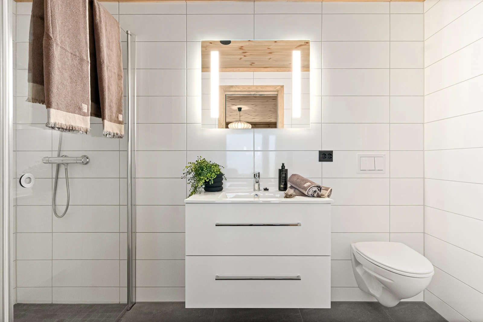 Privat bad til hovedsoverom. Galleribilde