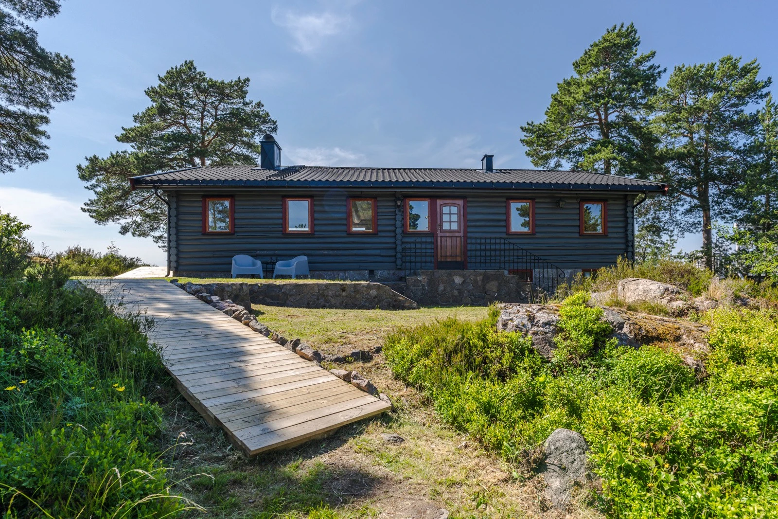 Eneboligen er fra 1944 og har hatt jevnlige oppgraderinger og vedlikehold, Galleribilde