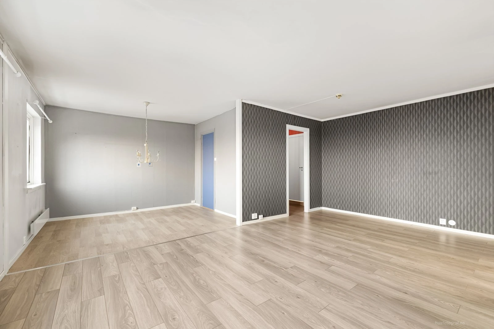 Stor og romslig stue.