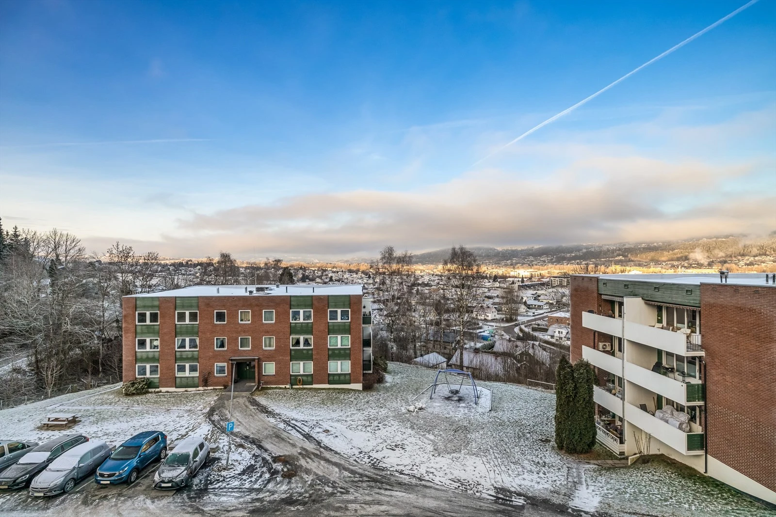 Leiligheten ligger nederst i Åsen i Mjøndalen.