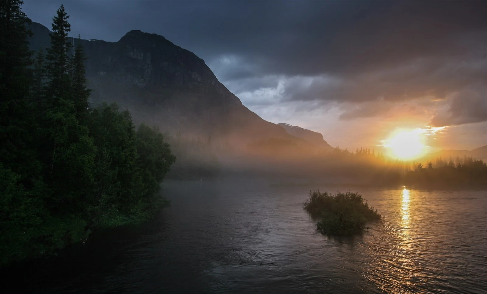 Nærområdet - Bilder et tatt av Henrik ved Best Foto Galleribilde