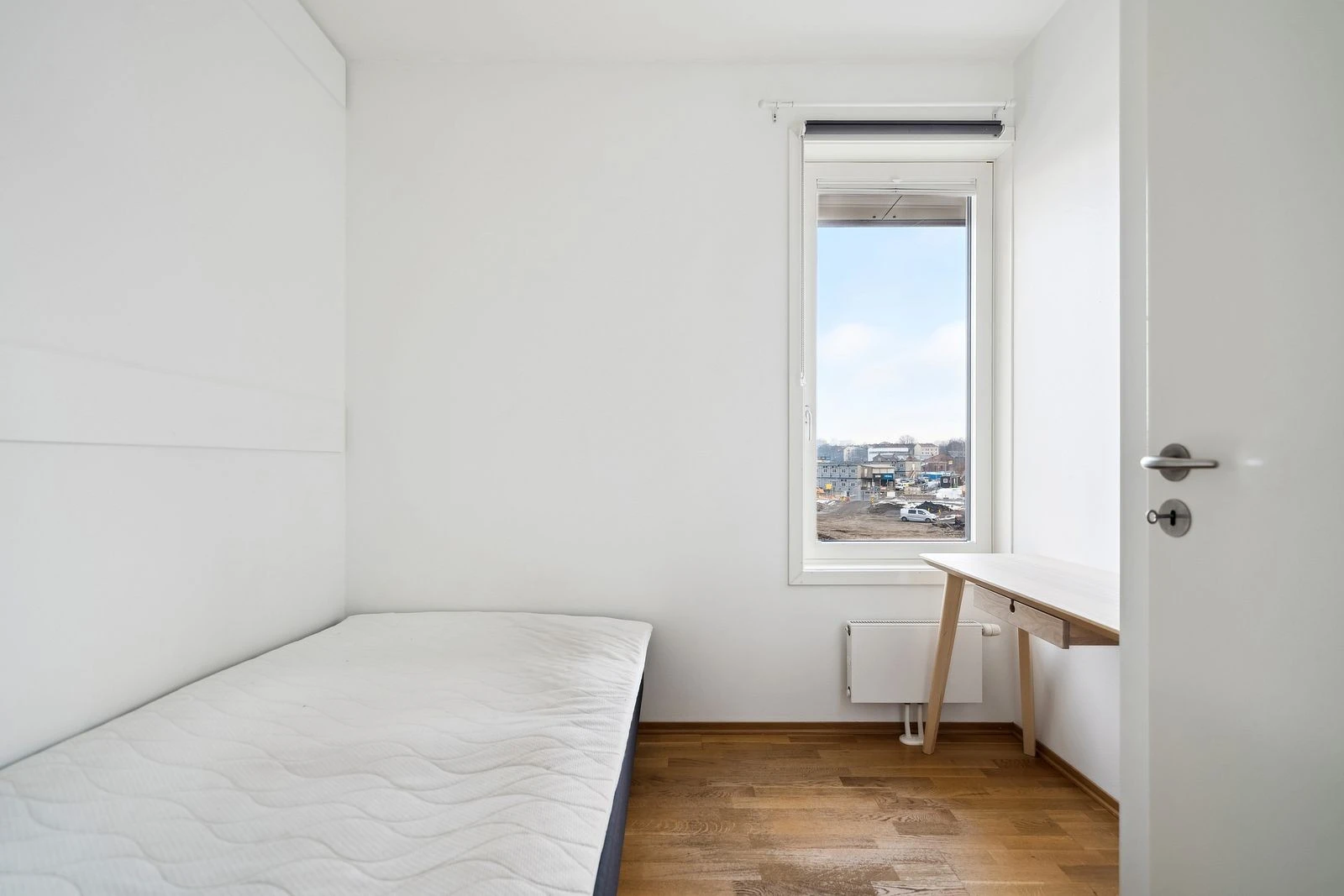 Soverom 3 - innredet med seng og pult. Galleribilde