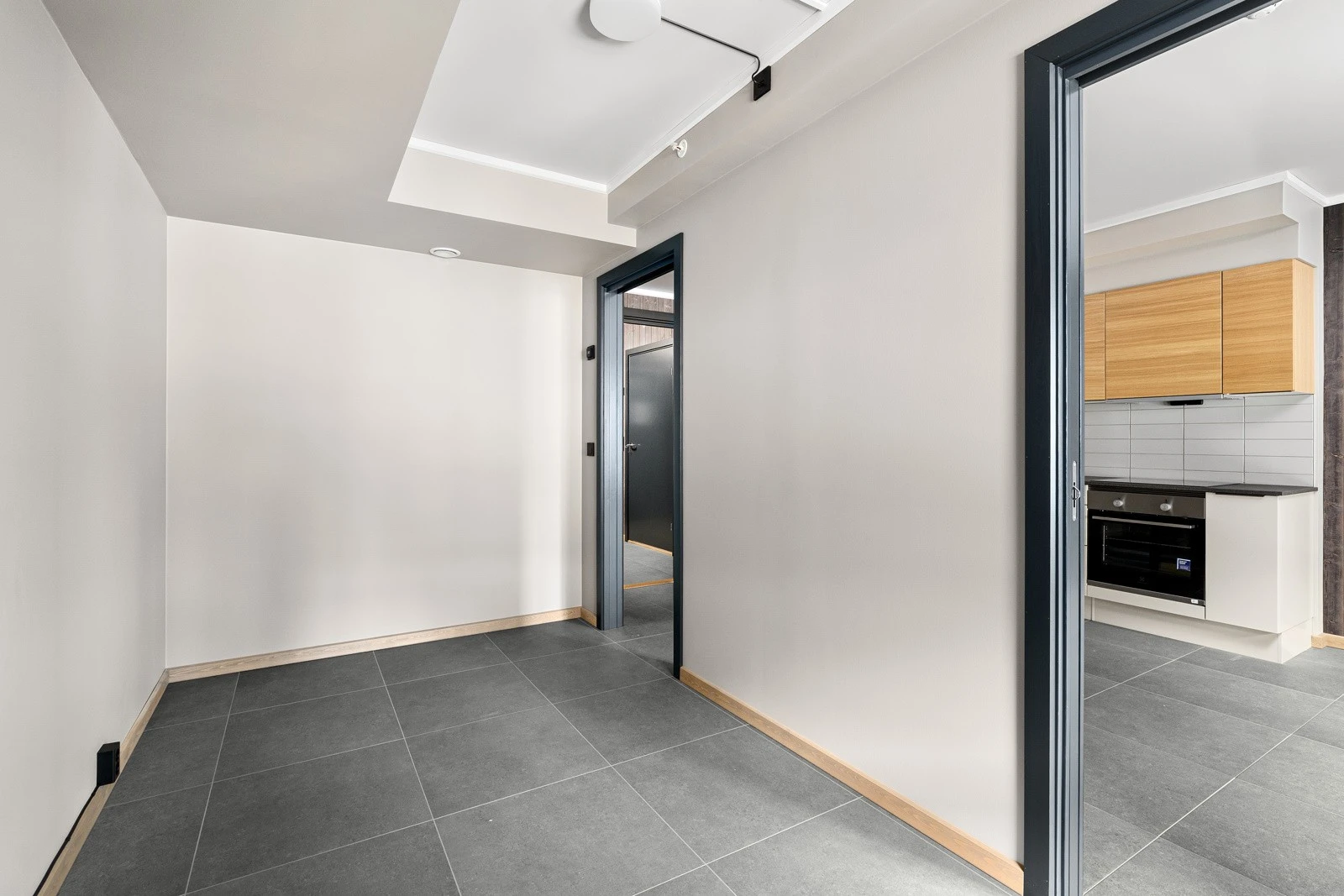 Den innerste delen av rommet kan deles av til bod eller alkove. Galleribilde