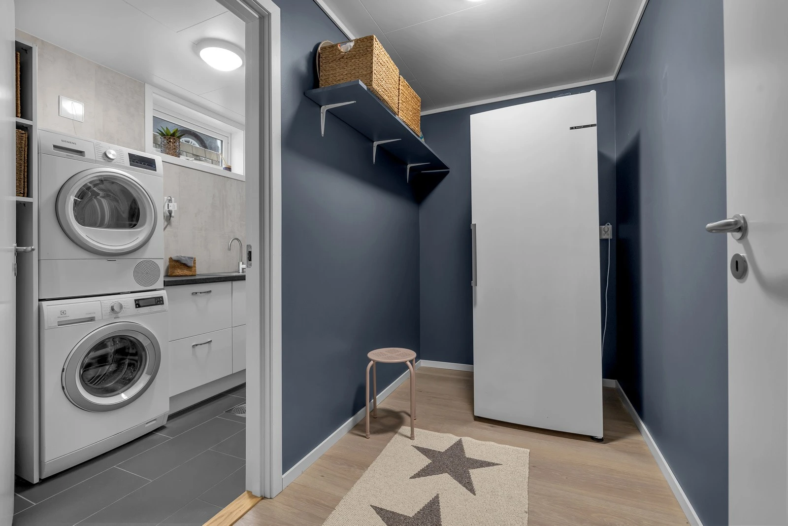 Vaskerom og bodplass. Galleribilde