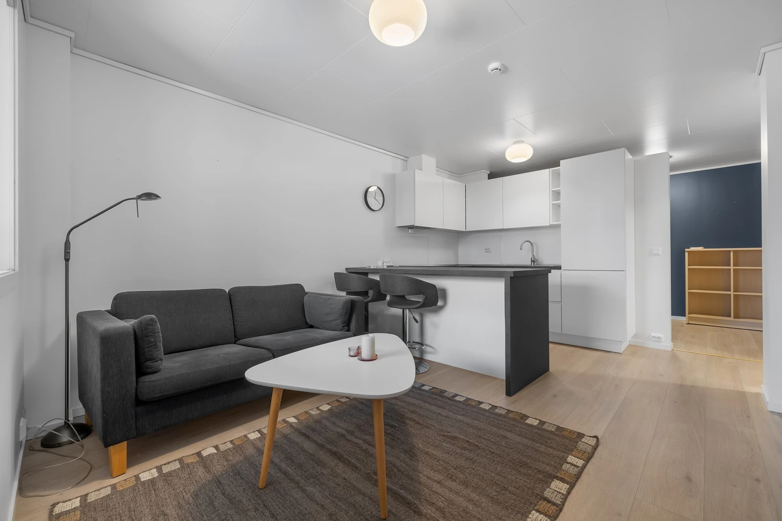 Stue utleiedel. Galleribilde