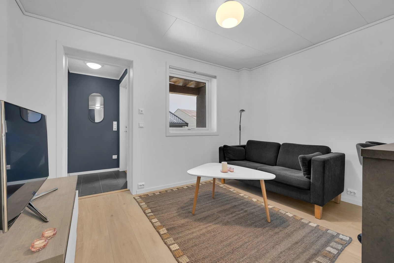 Egen inngangsparti til utleiedelen. Galleribilde