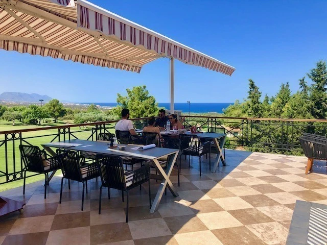 Korineum Golf som nærmeste nabo Galleribilde