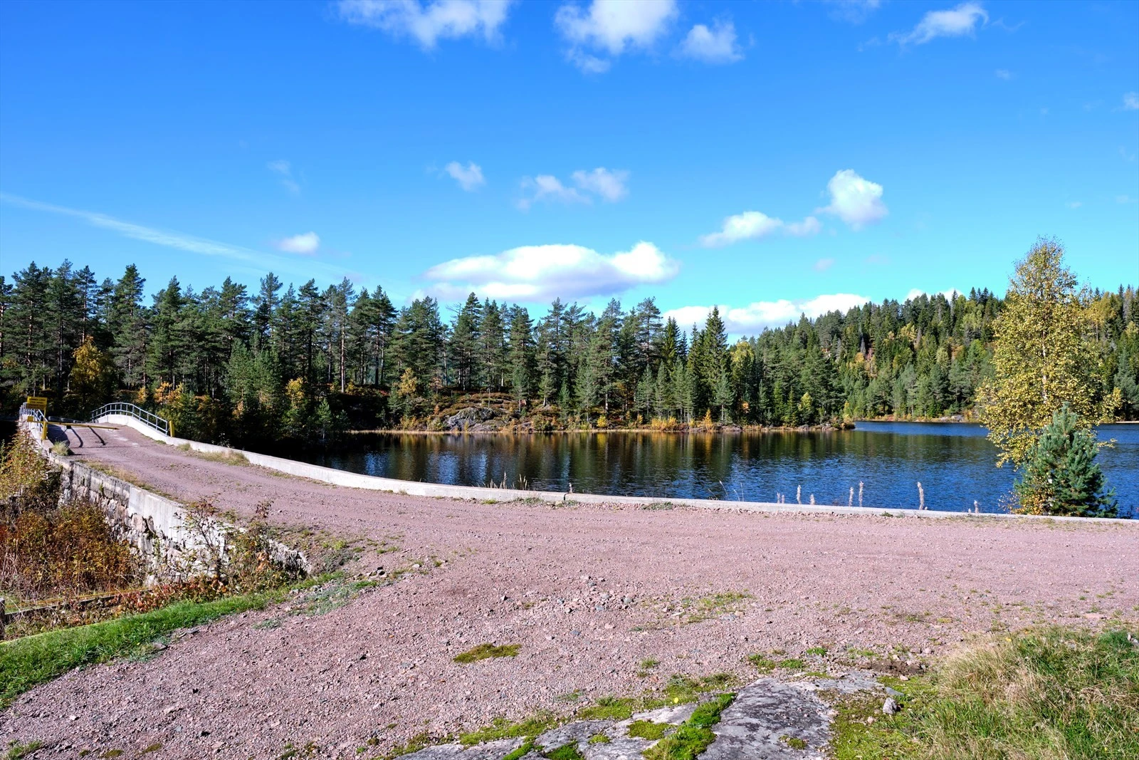 Ca en times biltur unna ligger Svartangen Galleribilde