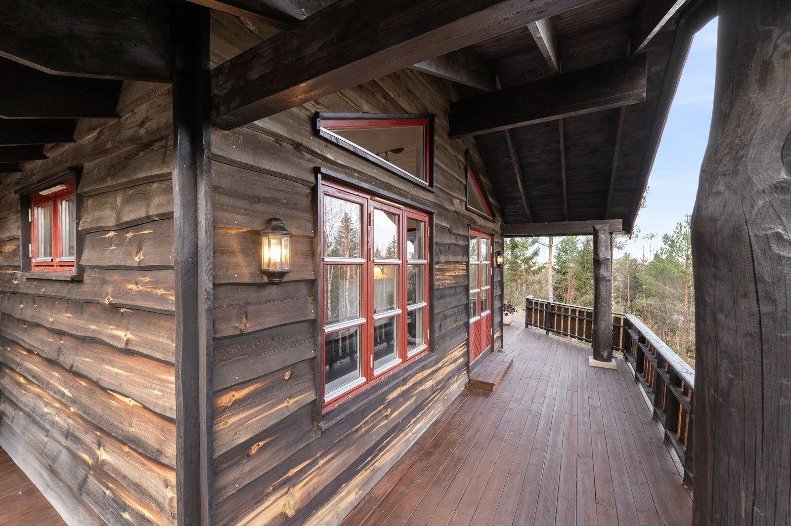 Veranda med utgang fra stuen. Galleribilde