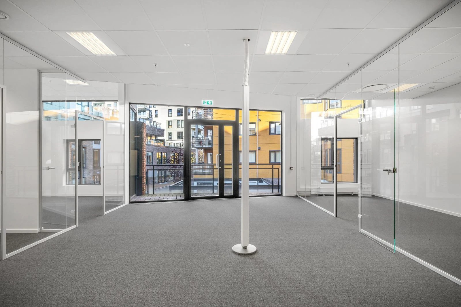 Moderne kontorlokaler med mulighet for leie med en attraktiv beliggenhet Galleribilde