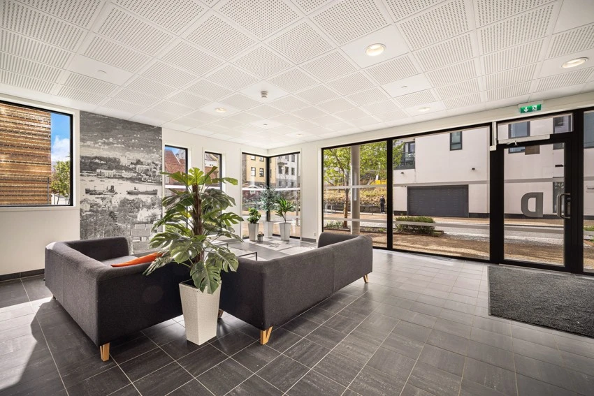 Byggets inngangsparti Galleribilde