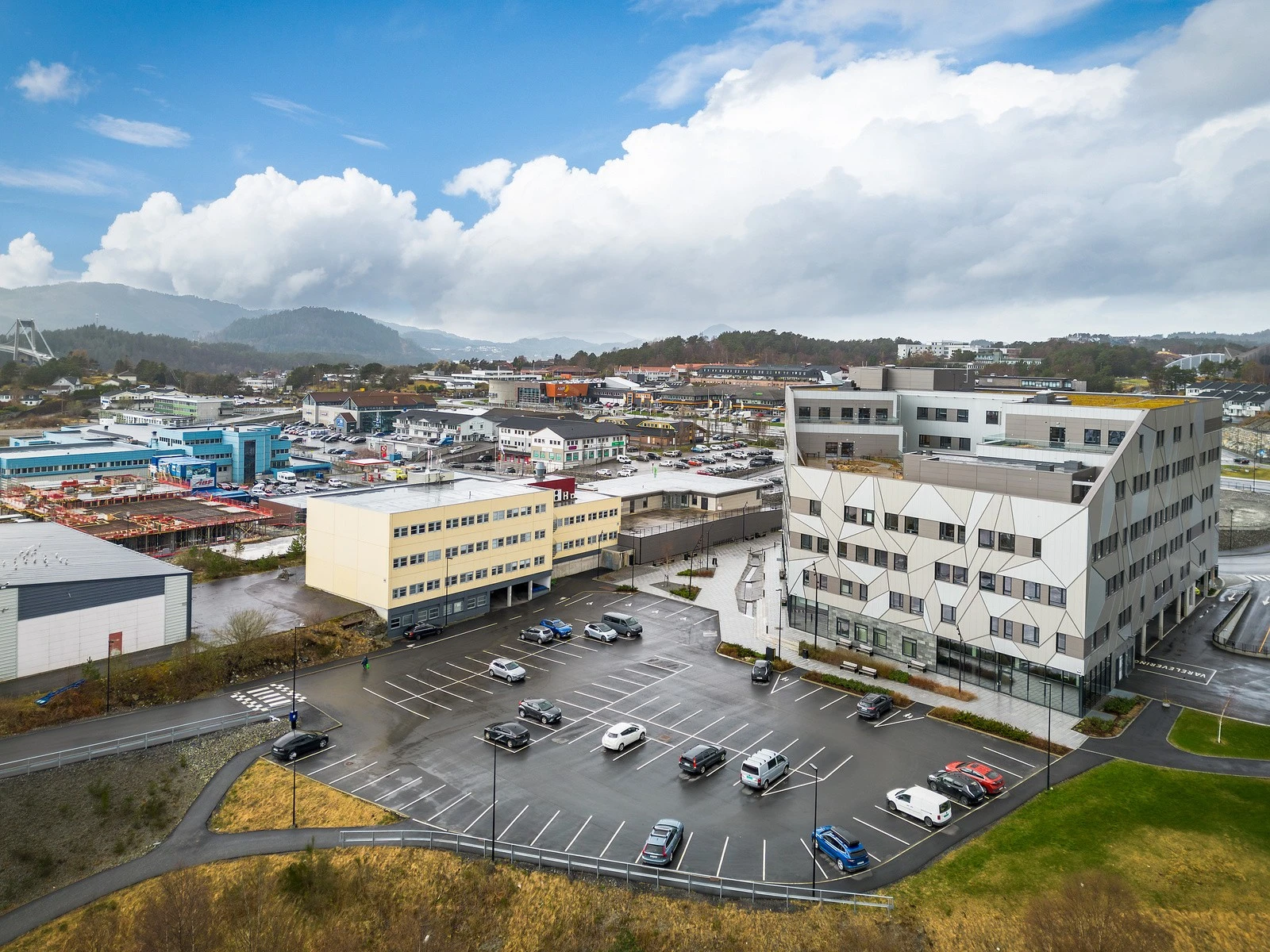 Kvassnesvegen 44 | Presentert av PrivatMegleren Næring v/Susanne Troye Galleribilde