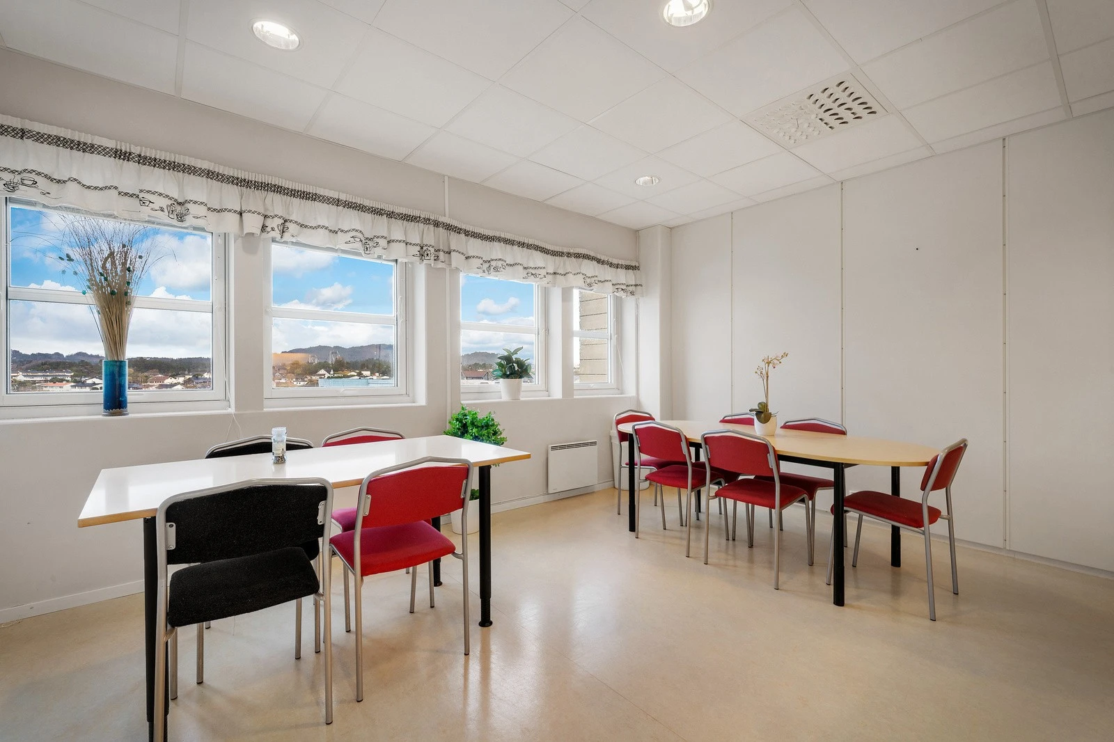 Kvassnesvegen 44 | Presentert av PrivatMegleren Næring v/Susanne Troye Galleribilde