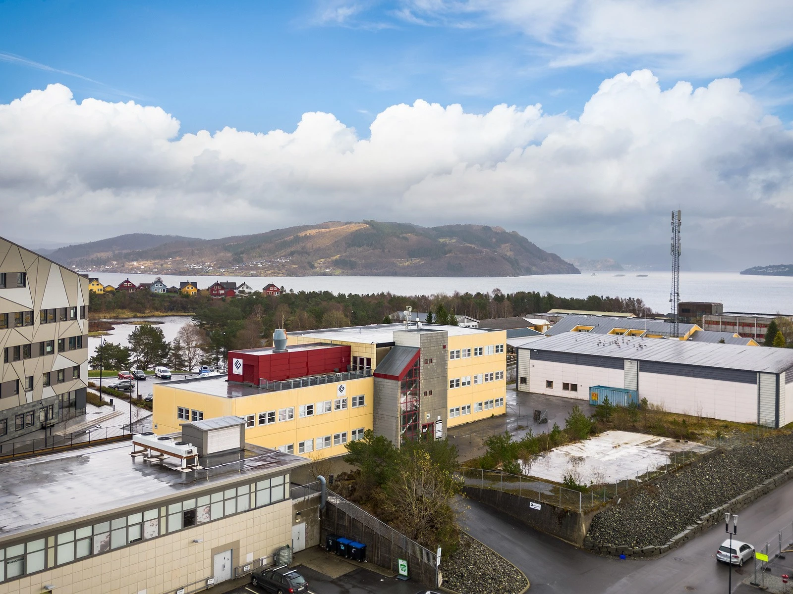 Kvassnesvegen 44 | Presentert av PrivatMegleren Næring v/Susanne Troye Galleribilde