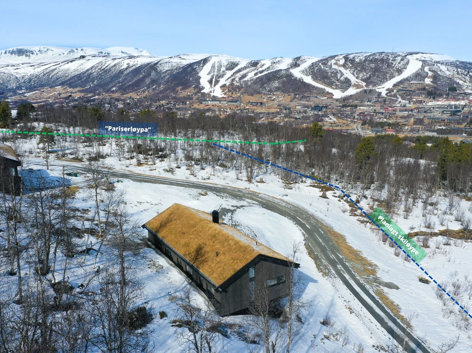 Planlagt skiløype går ca 50 m nedenfor hytta (vi gjør oppmerksom på at markeringen kun er ca og avvik kan forekomme) Galleribilde