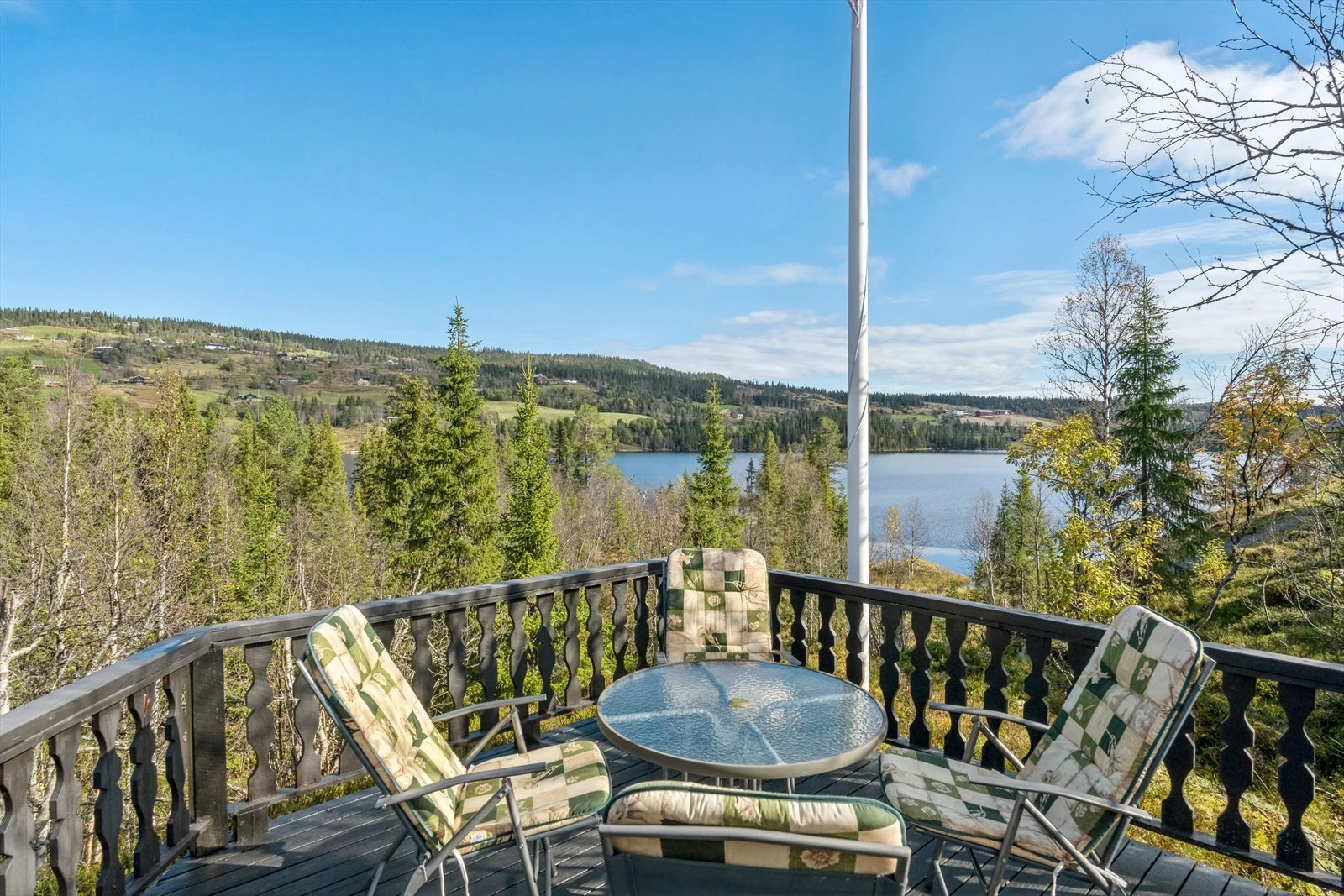 Velkommen til Netøddvegen 303, en fritidseiendom presentert av EiendomsMegler 1 Fjellmegleren! Galleribilde