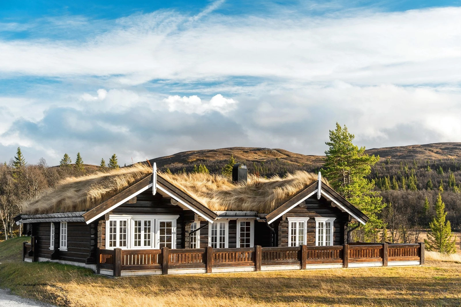 EiendomsMegler 1 Fjellmegleren har gleden av å presentere Kaslegrasvegen 8! Galleribilde