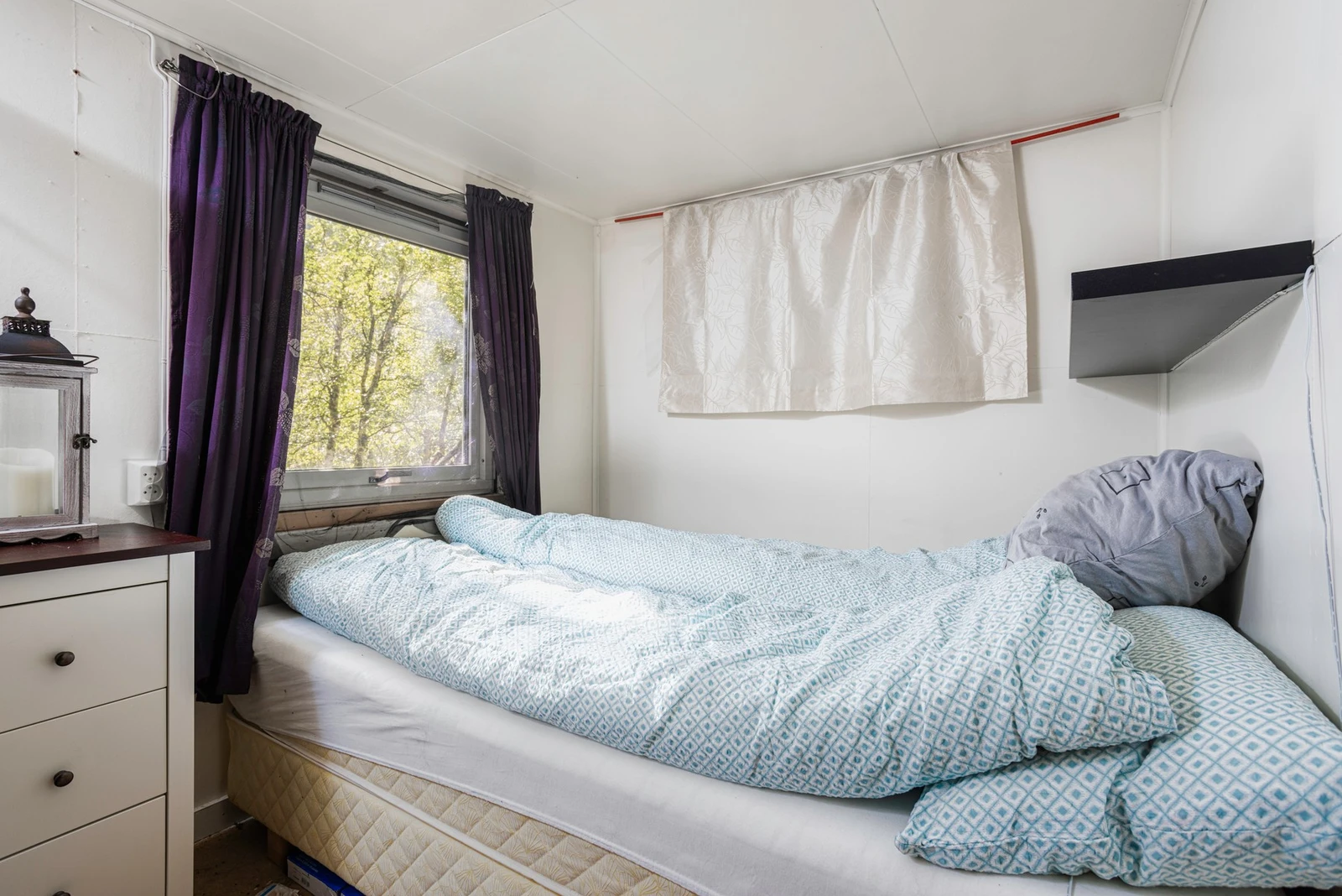 Soverom ligger med inngang fra stuen. Galleribilde