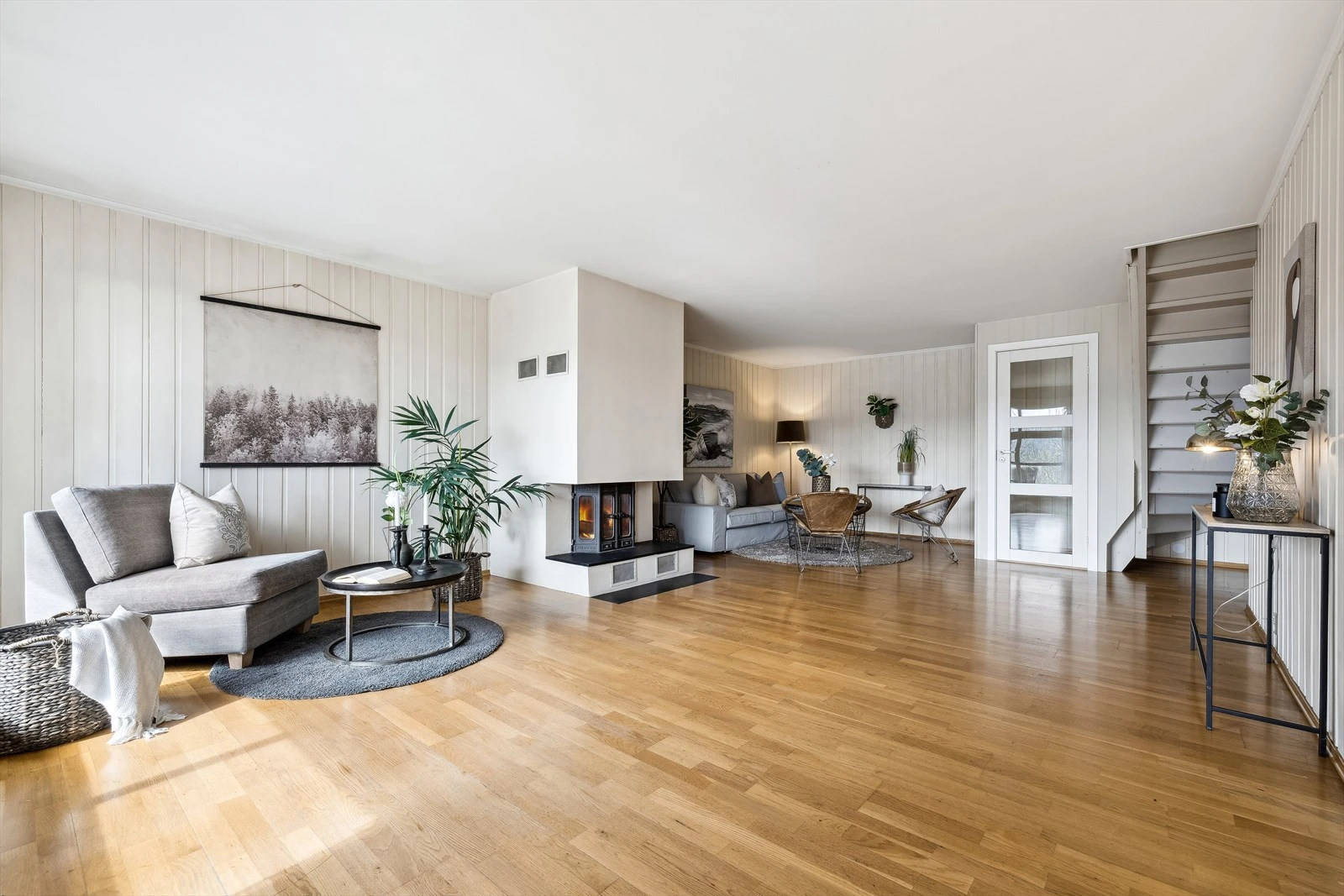 Stuen har flere "soner" til avslapning