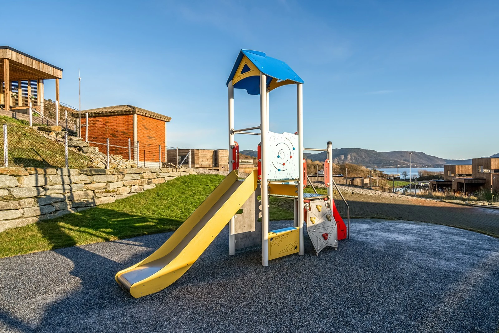 Lekeplass i nærområdet. Galleribilde