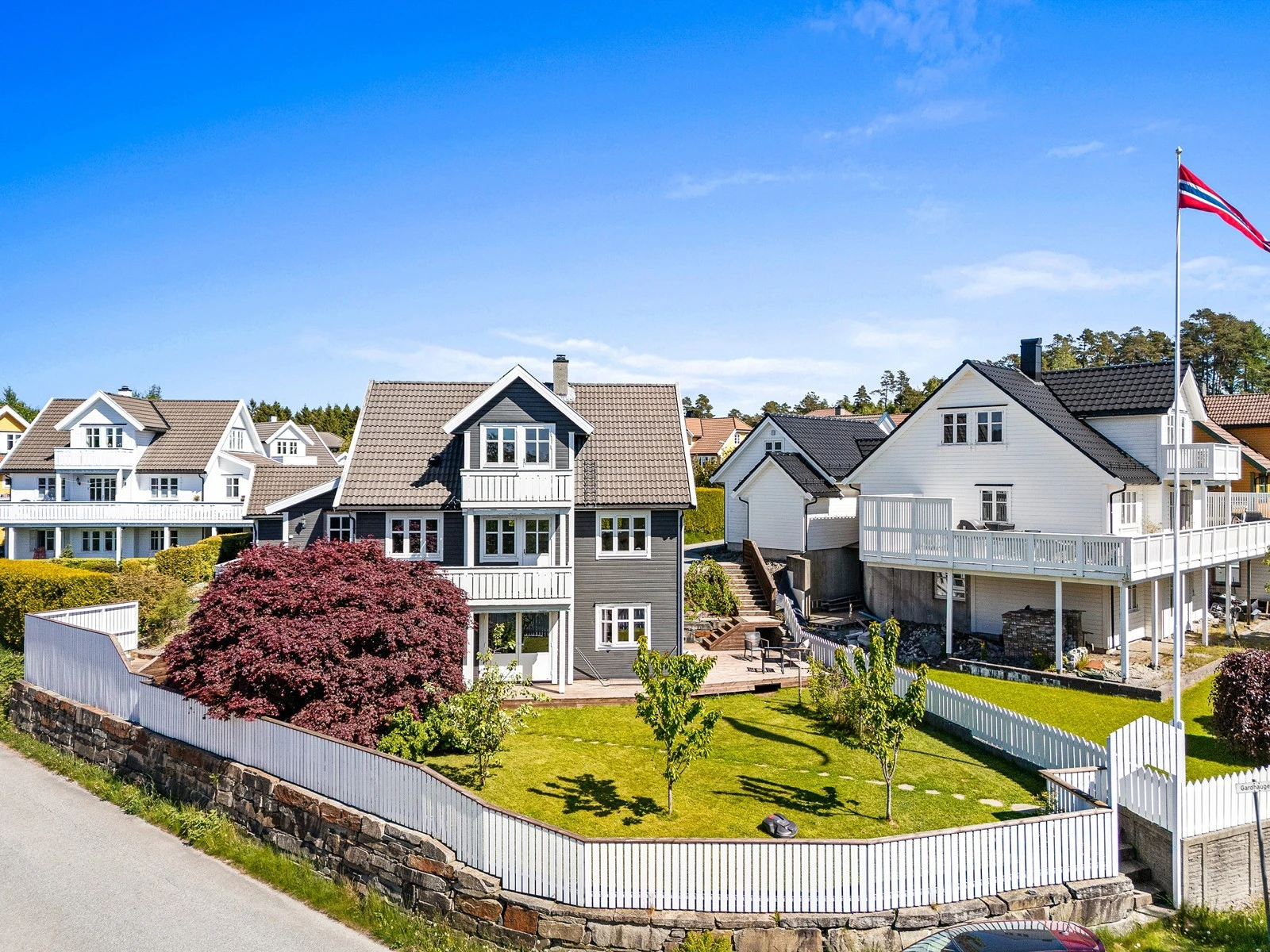 Velkommen til Gardhaugen 8A! Presenter av Ove Sagenes - Eiendomsmegler Norge. Galleribilde