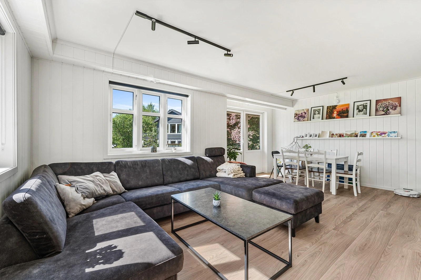 Denne er oppgradert i 2022 og har jevnt over en god utleiestandard. Galleribilde