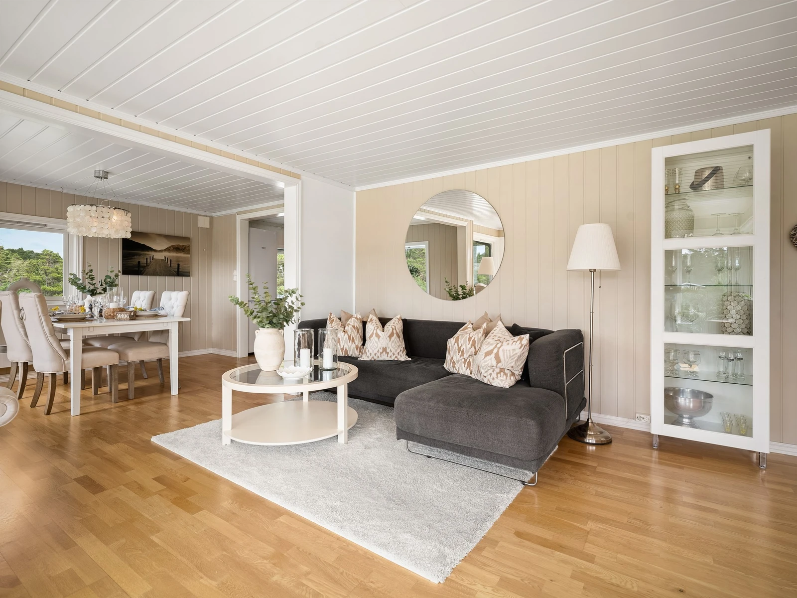 Innvendige overflater i hytta er fra 2011/12 og velholdt. Galleribilde