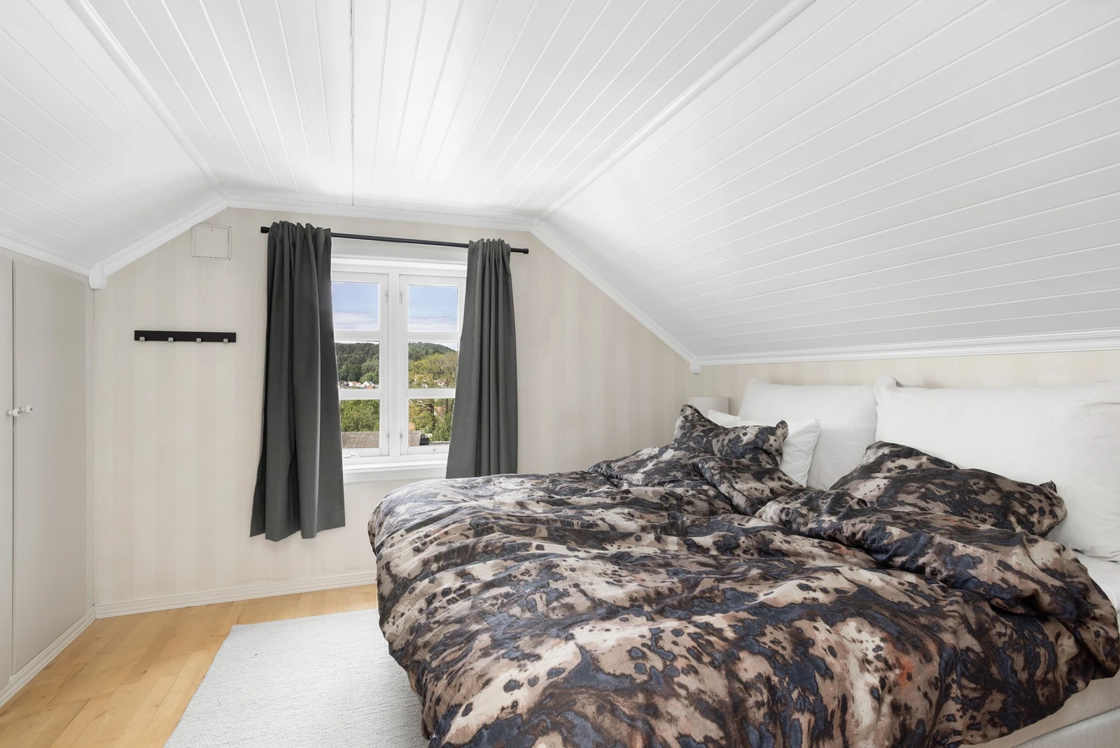 Soverom i 2. etg Galleribilde