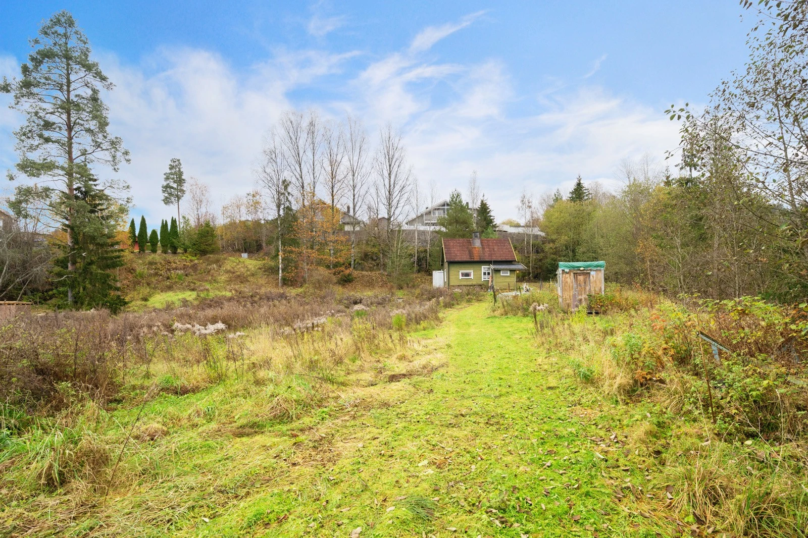 Med kort vei til påkjøringen E6, er reiseveien kort til både Tusenfryd og Oslo m.m. Galleribilde