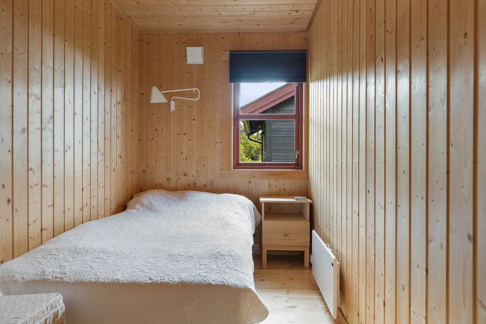 I hytta er det to soverom, begge med fin plass til dobbeltseng. Galleribilde