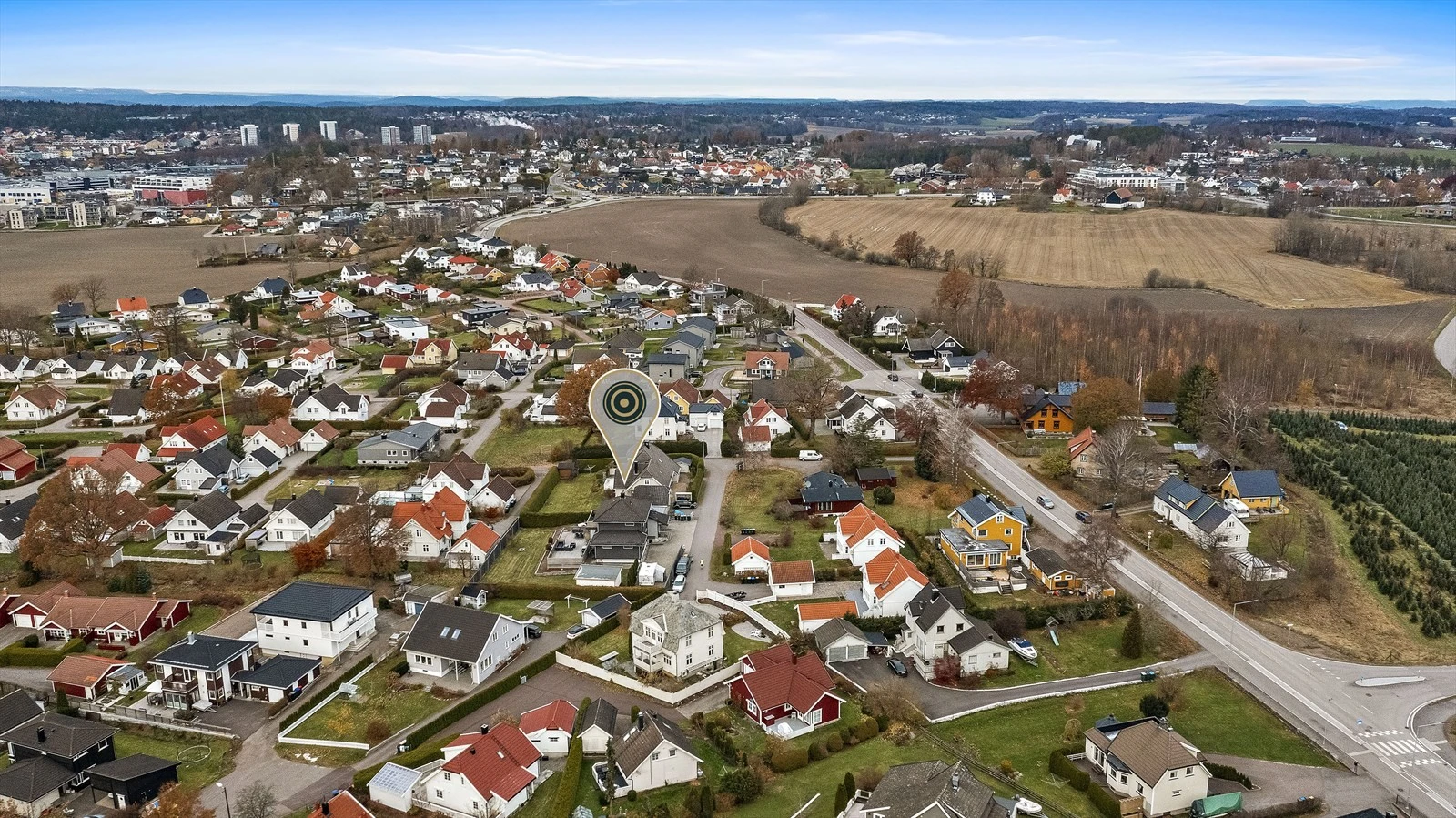 Her kan du flytte inn i et attraktivt boligstrøk på Øvre Råel i Tønsberg. Galleribilde