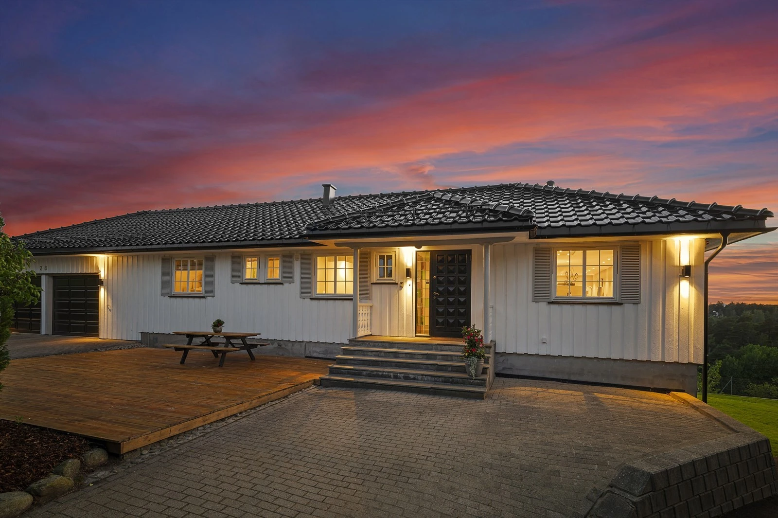 Fasade kveld Galleribilde