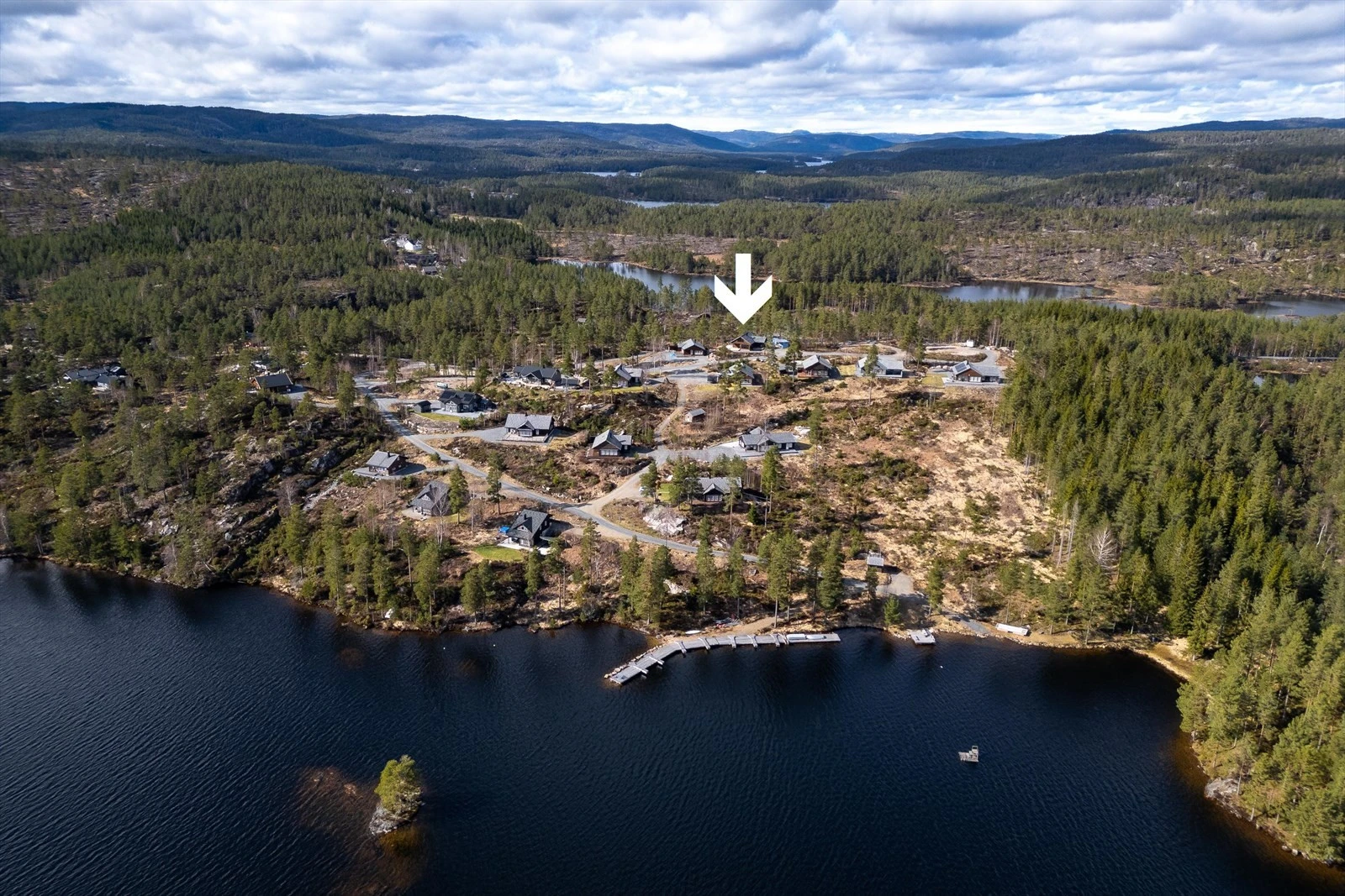 Hytteområdet er omkranset av fin natur Galleribilde