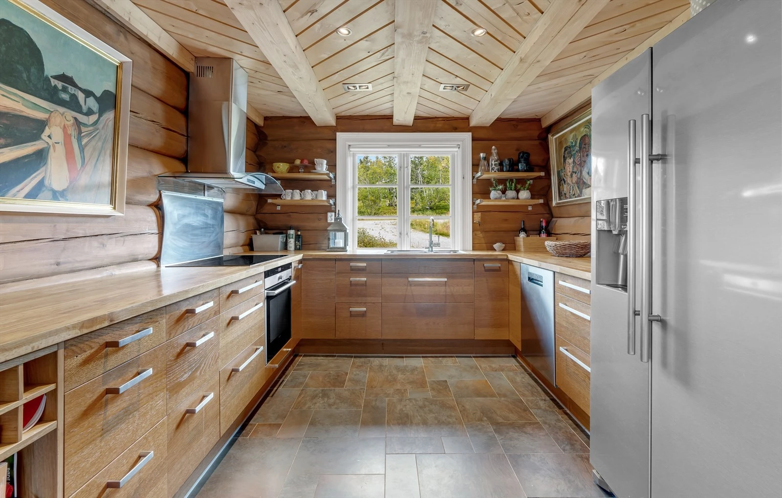 God benkeplass på kjøkkenet. Galleribilde