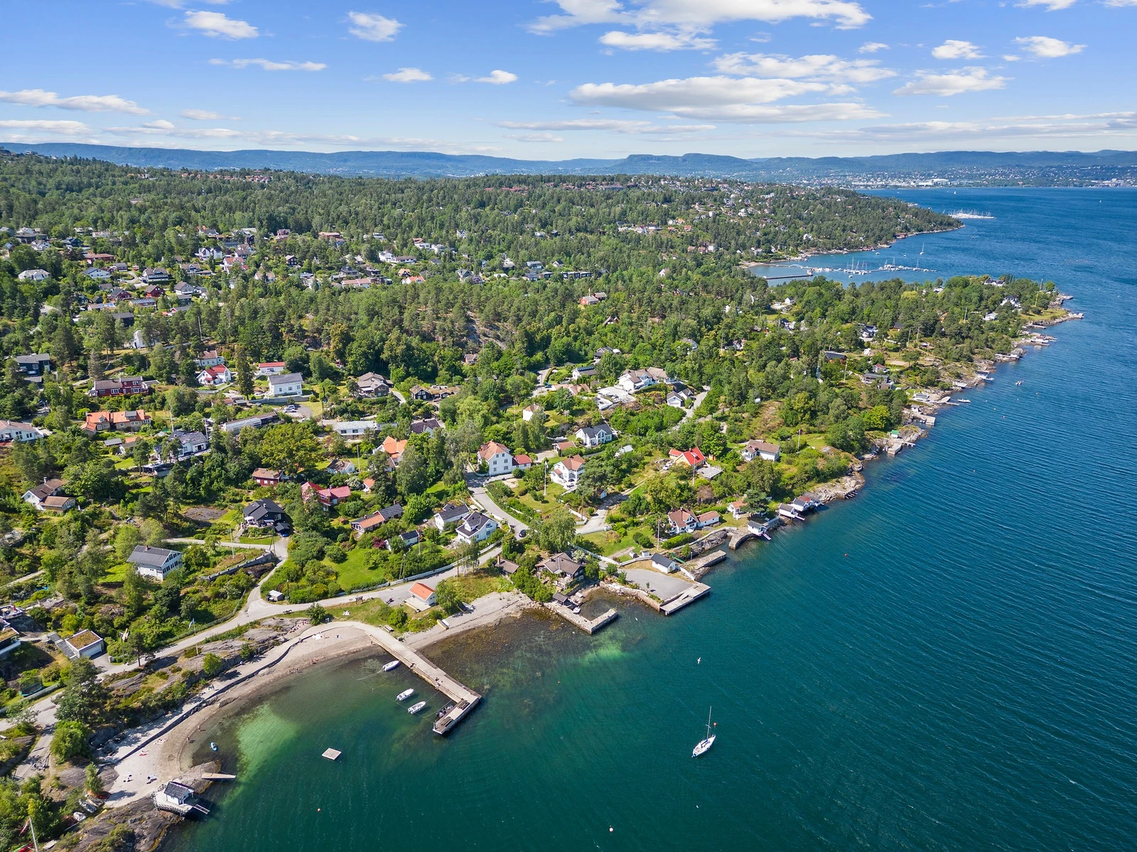 Hellvikstrand. Galleribilde