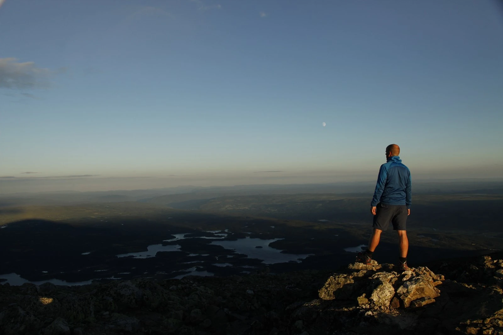 Tur i fjellet kan by på uforglemmelige opplevelser. Foto: Nils-Erik Bjorholt Galleribilde