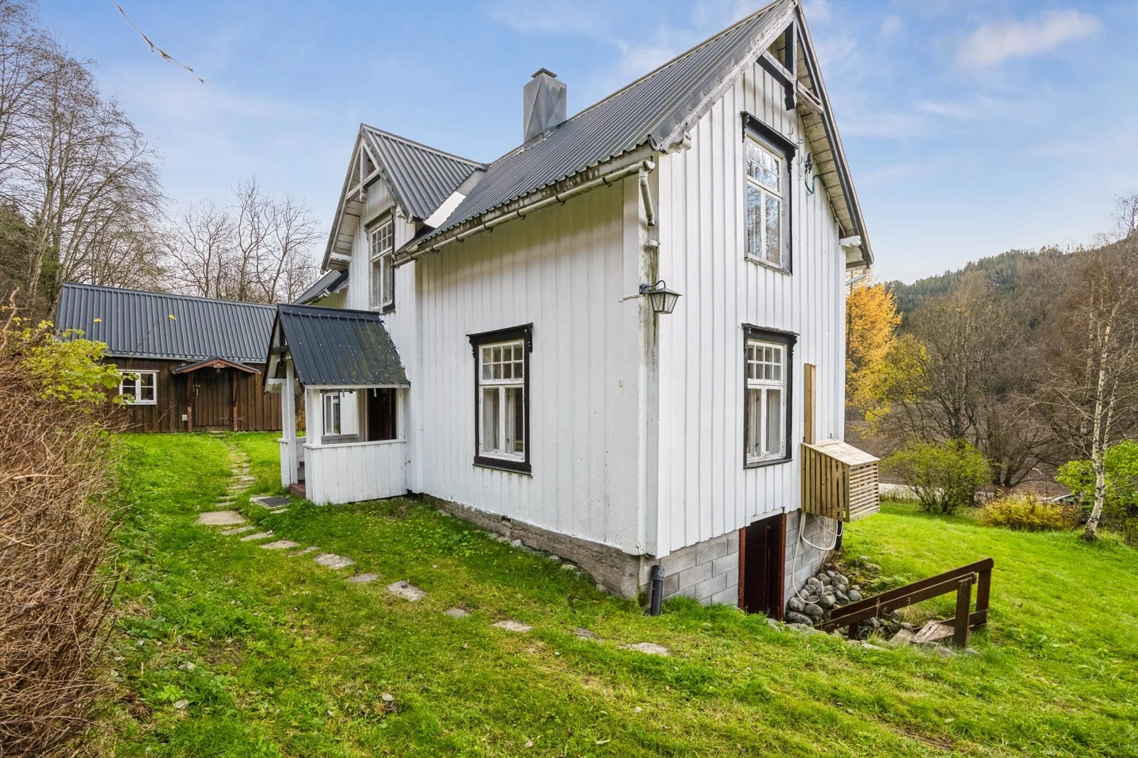 Fasade med inngangsparti mot nord. Galleribilde