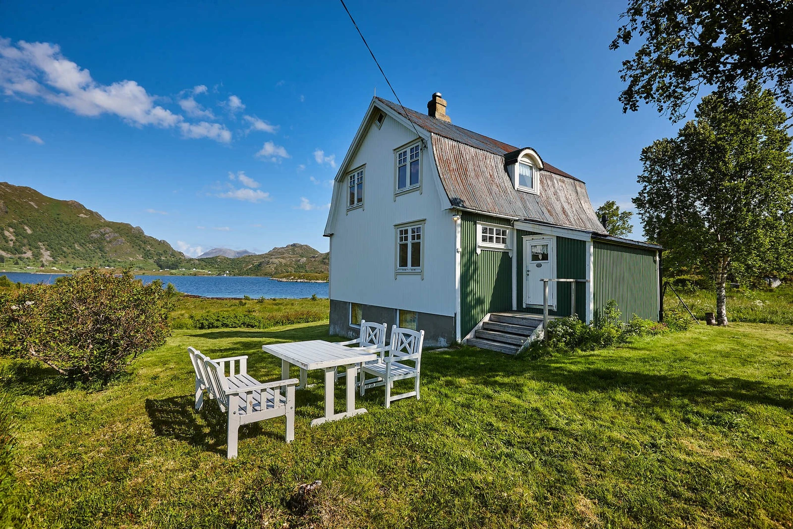 Eiendommen byr på en fantastisk utsikt over det naturskjønne landskapet - et perfekt sted for ro og avslapning. Galleribilde