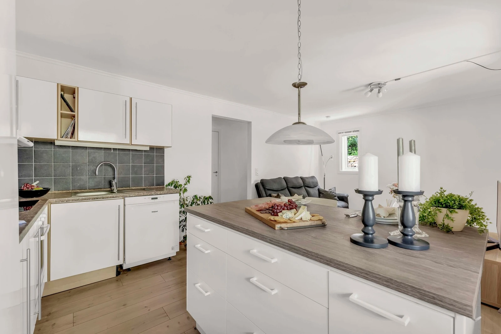 Kjøkkenet fra en annen vinkel. Galleribilde