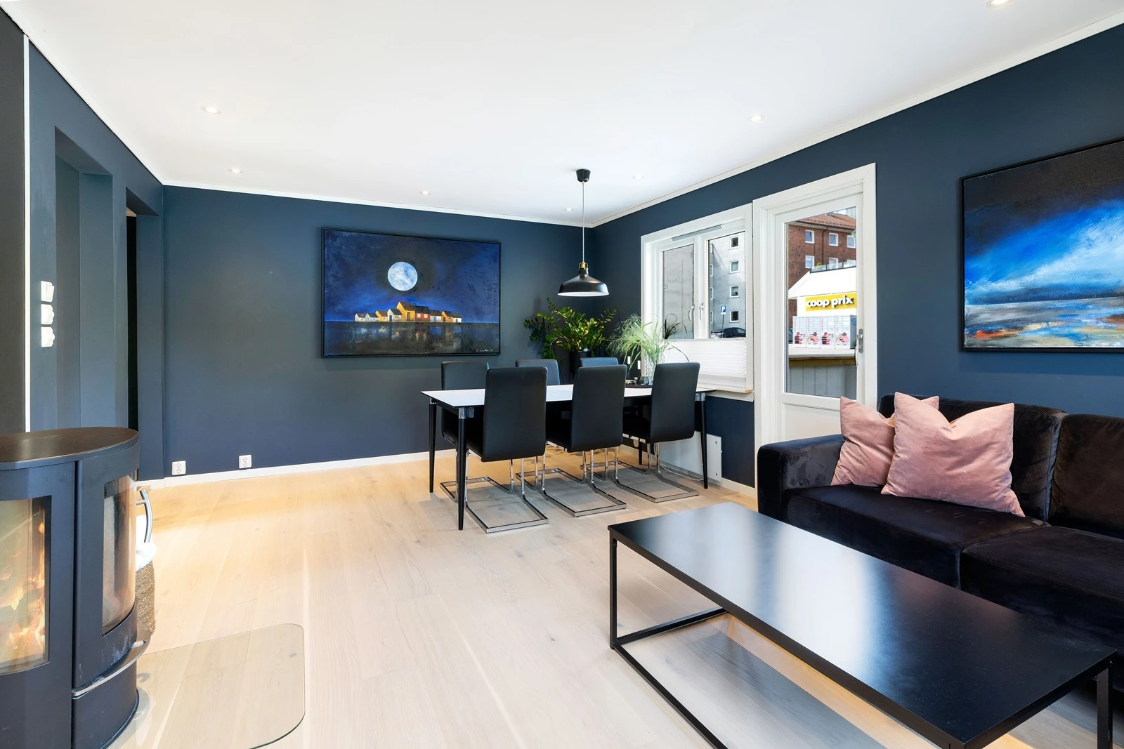 Eiendomsmegler Norge ved Kristian Lossius har gleden av å ønske deg velkommen til St. Olavs vei 6! Galleribilde