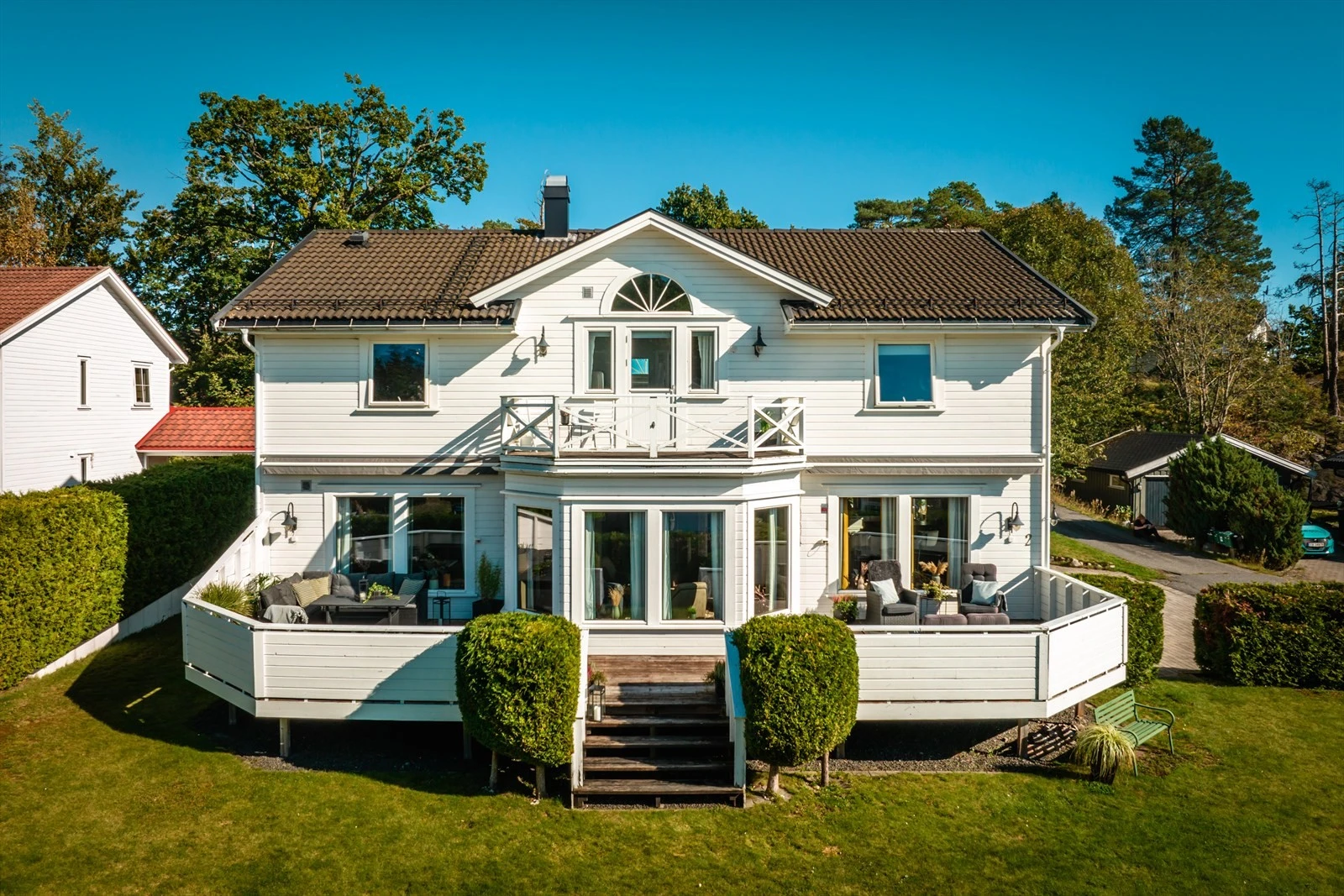 Riktig gode solforhold, samt gåavstand til badestrand. Galleribilde