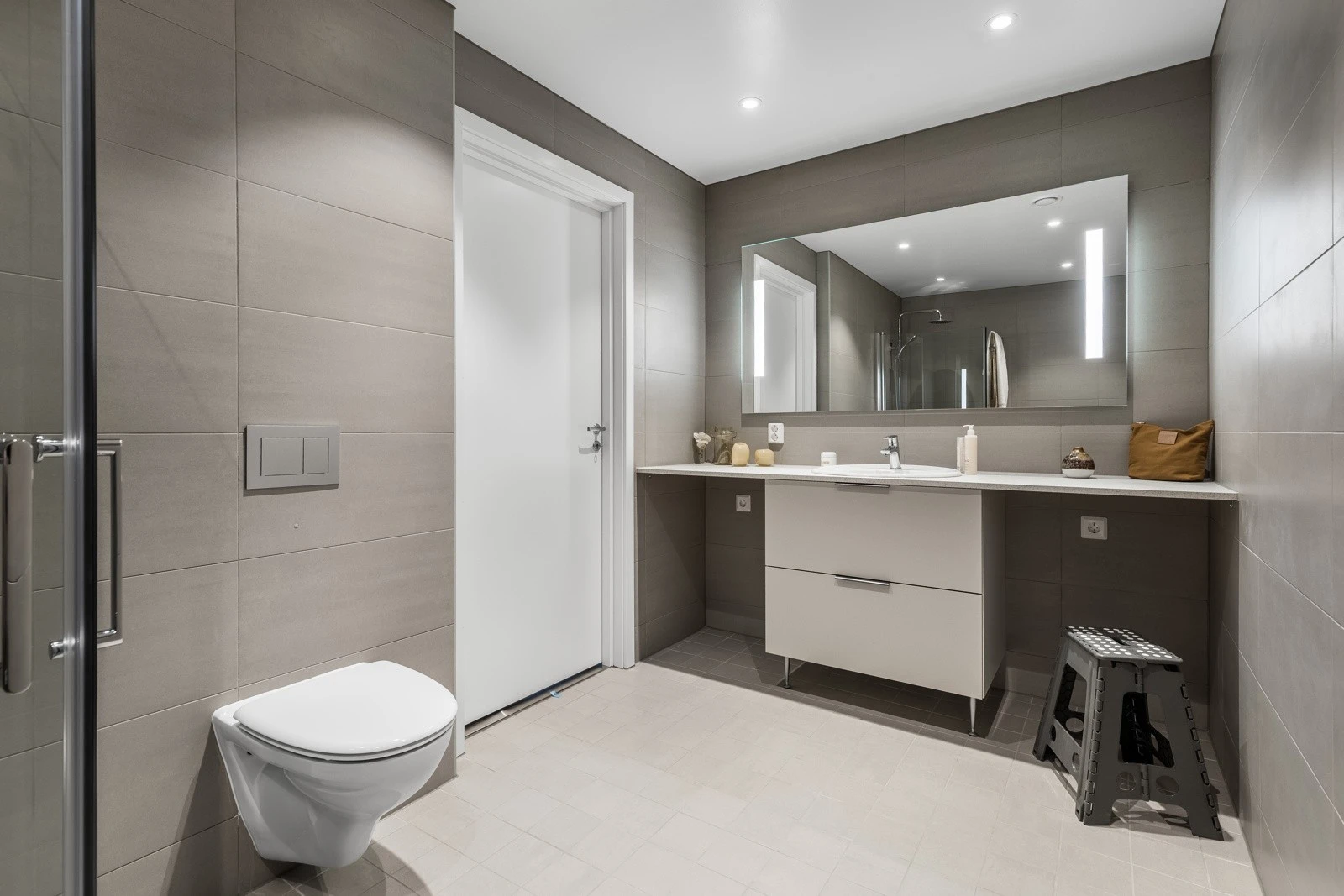 Bad i u.etasje. Galleribilde