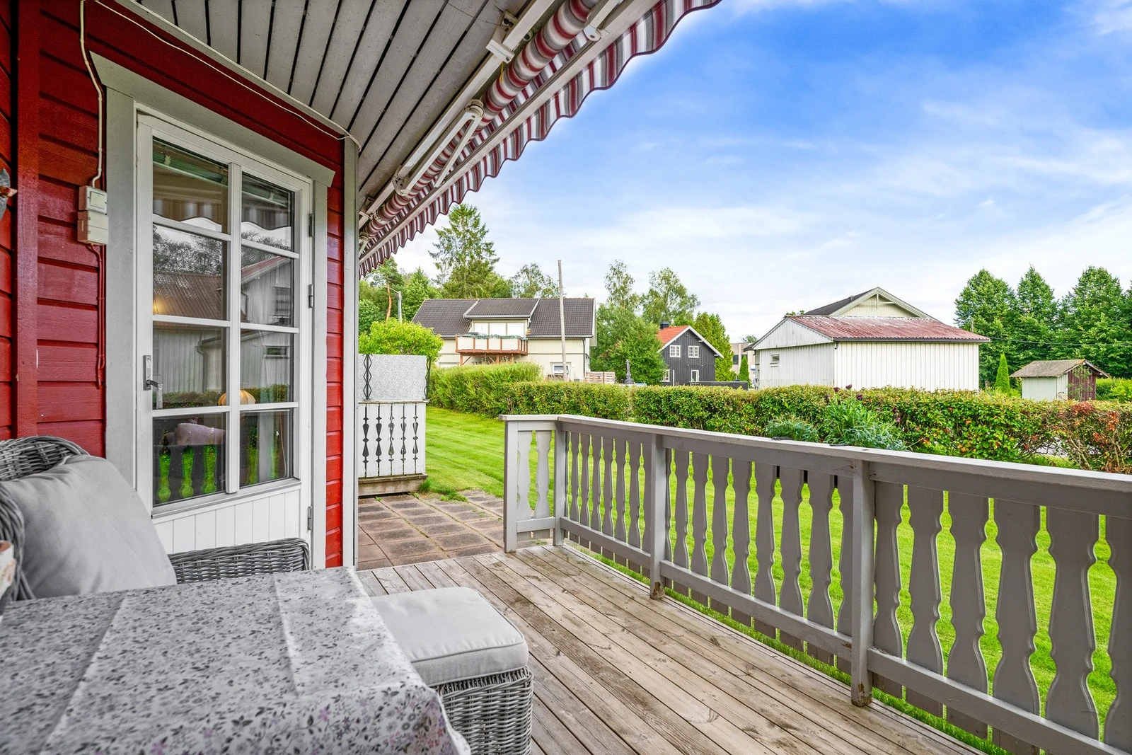 Uteplass Galleribilde