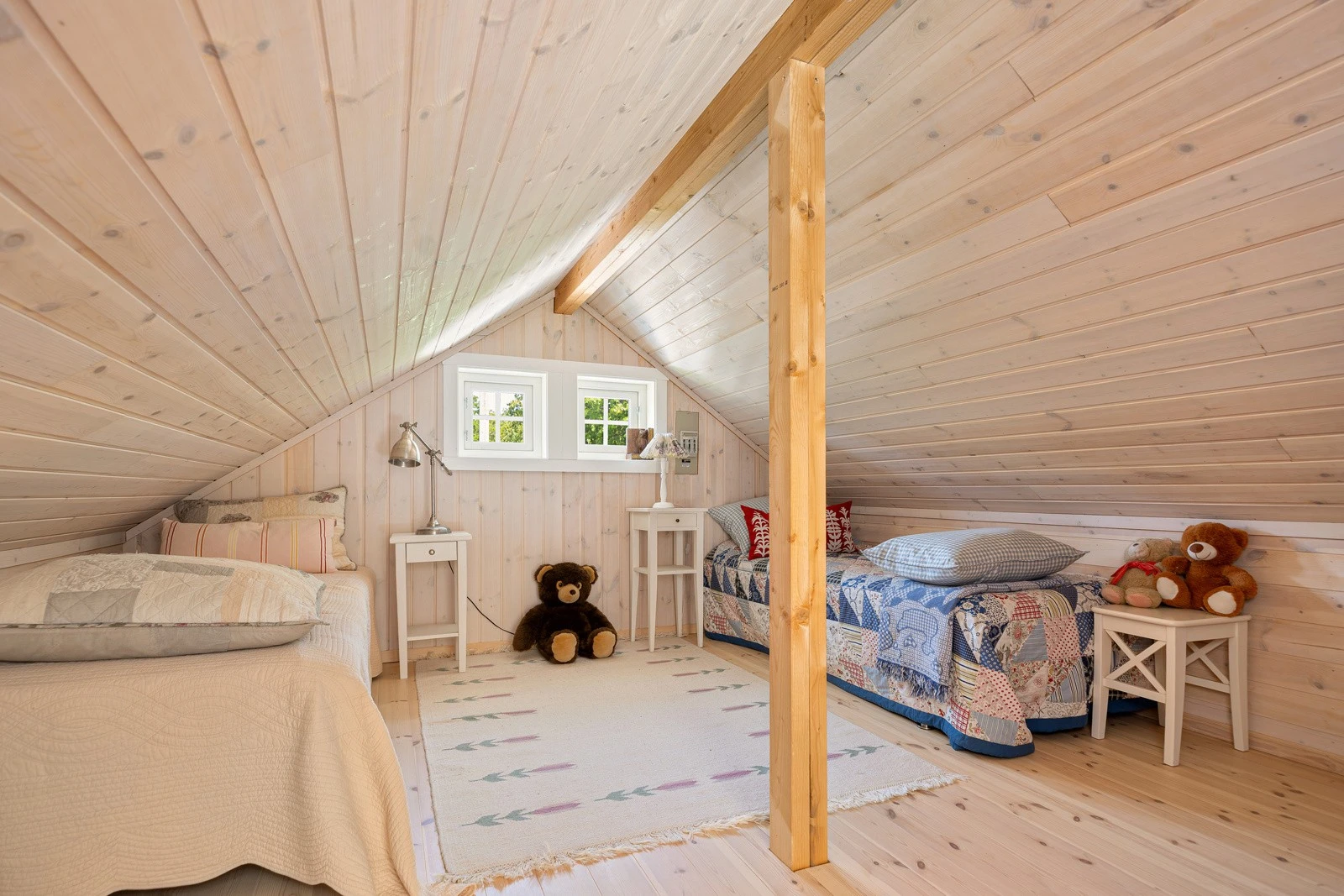 Hems med trapp opp fra stuen Galleribilde