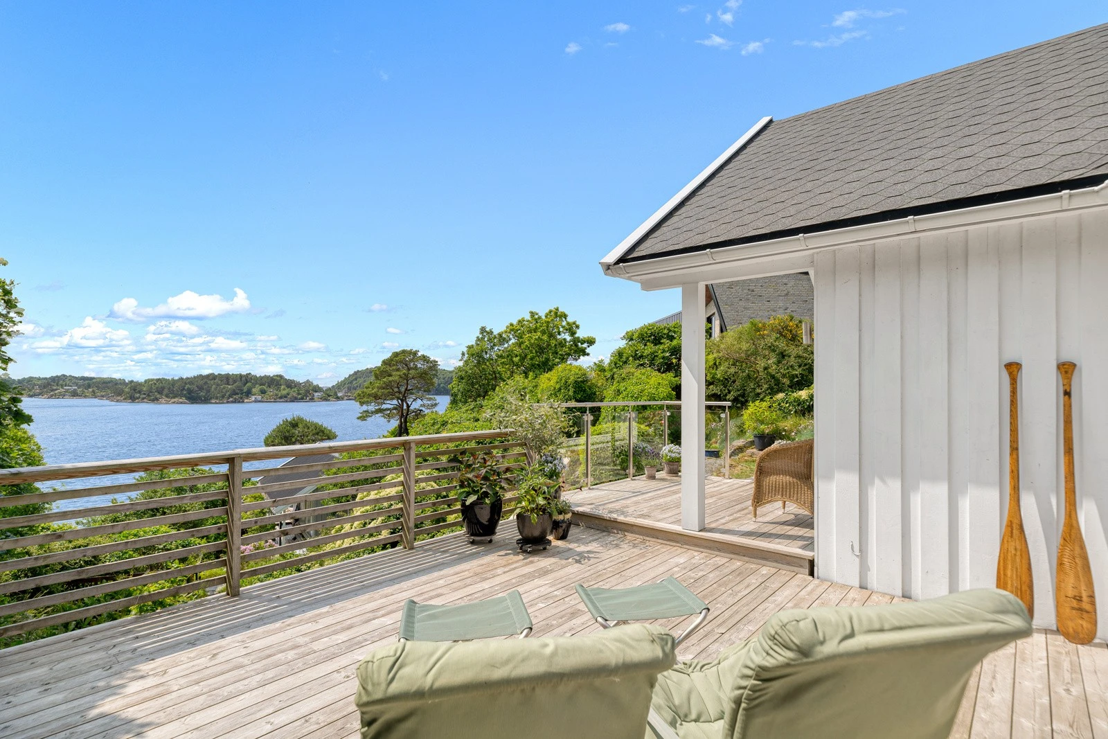 Nydelig utsikt og gode solforhold fra hytten Galleribilde